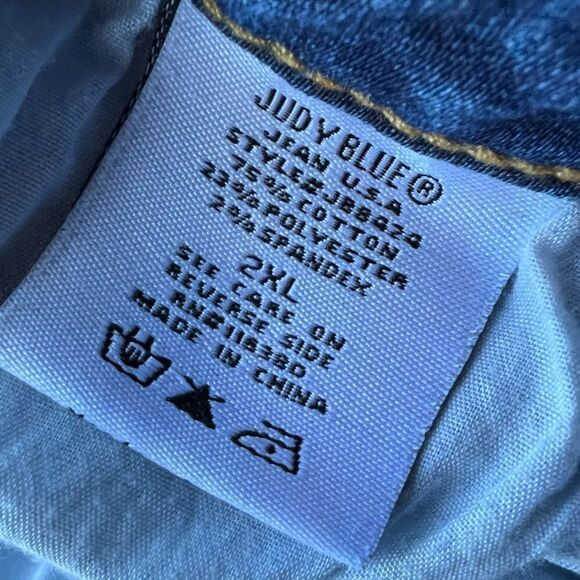 Judy Blue Mariah Distressed Serape Patch Skinny Fit Denim Jeans - Picture 7 of 13